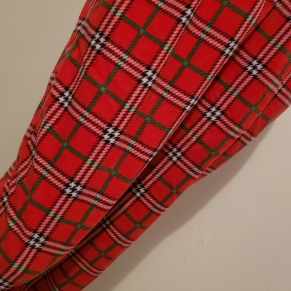 SLEEP WEAR SIZE SMALL - Picture 6 of 13